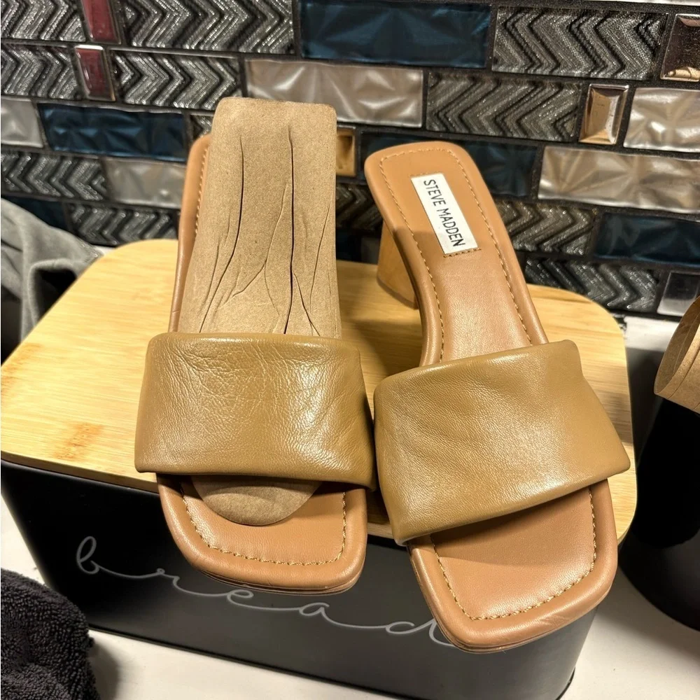 Steve Madden Tan Slide Sandals